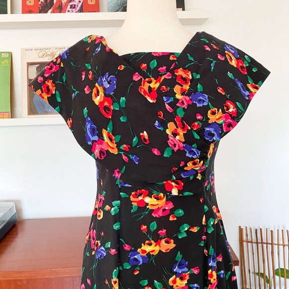 80s Vintage Spanish Summer Dress with Colourful Floral and Flared Skirt Size S - Picture 6 of 6